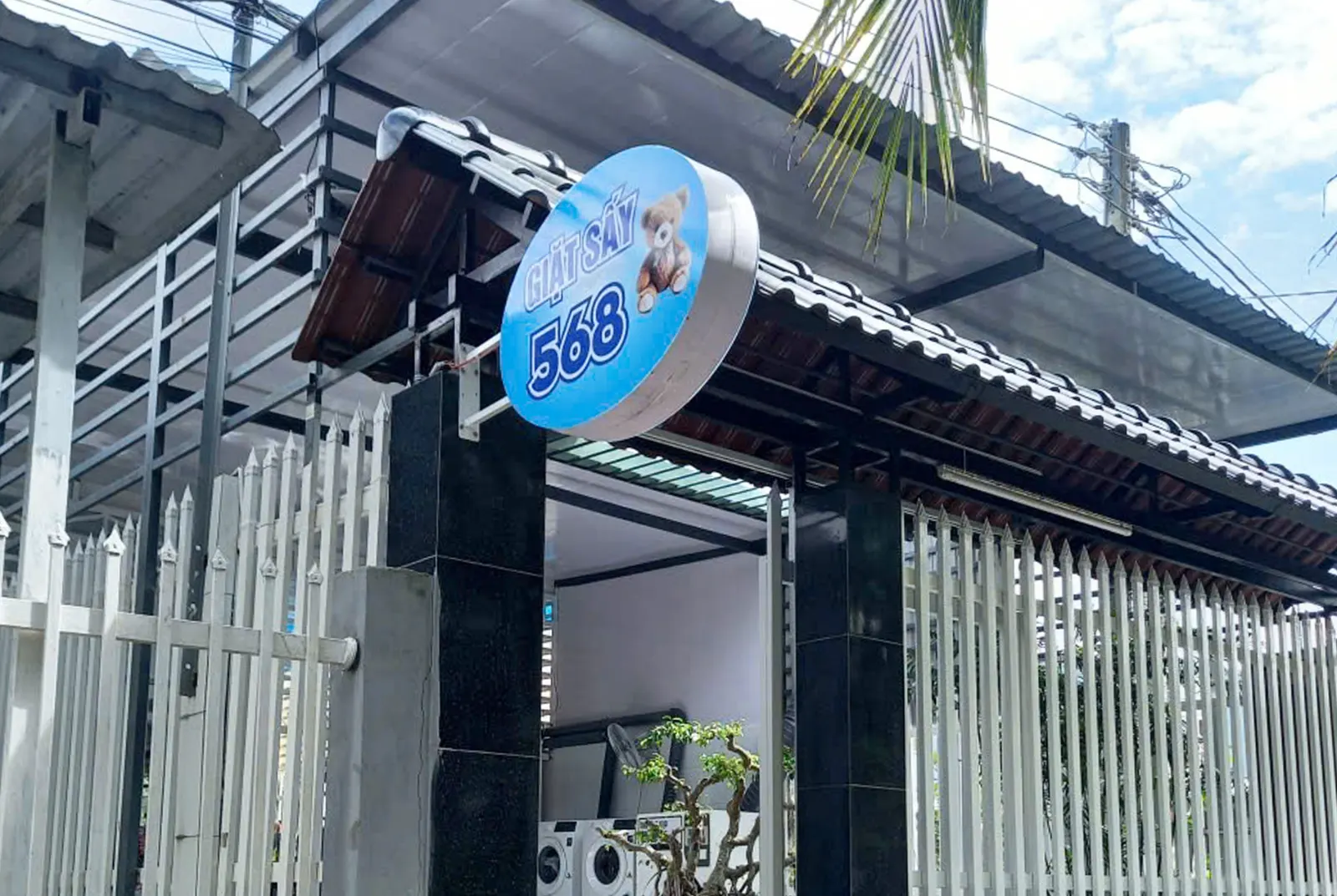 Bản hiệu Giặt Sấy 568 Bến Tre