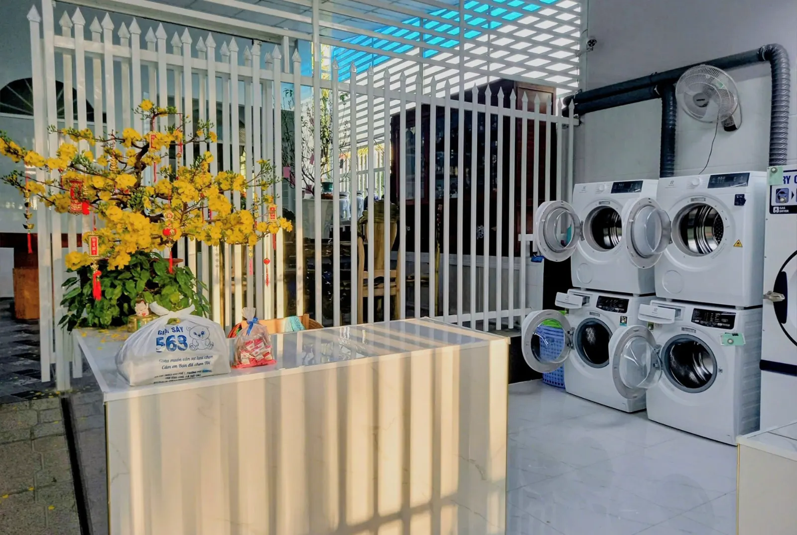 Giặt Sấy 568 vào mùng 1 tết Bính Ngọ - Giặt Sấy Bến Tre